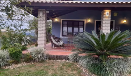 Casa de Alto Padrão a Venda em Biguaçu SC