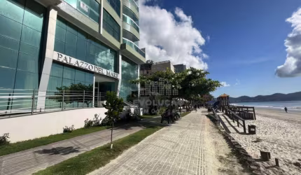Lindo Apartamento Frente Mar com 04 Suites e 04 Vagas - Meia Praia Itapema SC