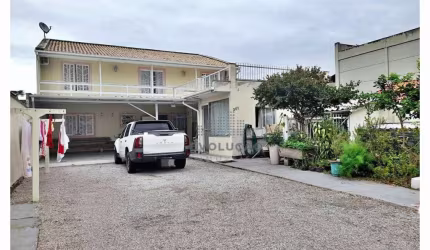Casa com 3 dormitórios à venda - Areias - São José/SC