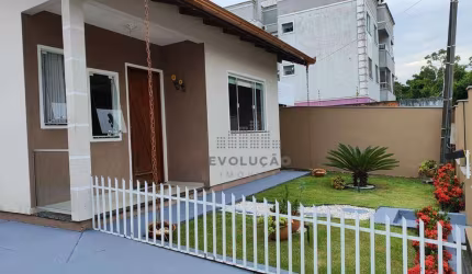 Casa com Edícula - Forquilhinha São José SC