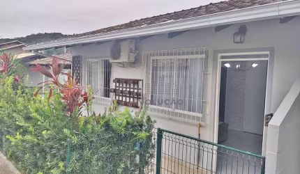 CASA 2 Quartos, 1 Vaga, Lazer - Forquilhas - Santa Catarina