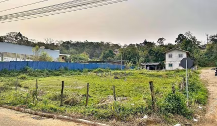 TERRENO 1080m²  Excelente Localização - Alto Aririú