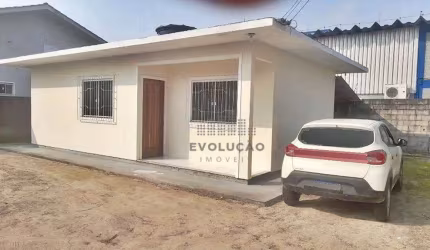CASA 1 Quarto, 6 Vagas - Areias de Baixo