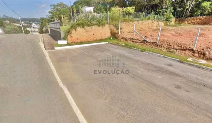 TERRENO com 420 m², Escritura  - Forquillhas