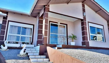 CASA 4 Quartos, 1 Suíte, 3 Vagas - São Francisco