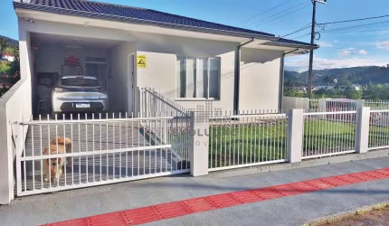 CASA 2 Quartos, 1 Suíte, 1 Vaga - Antônio Carlos