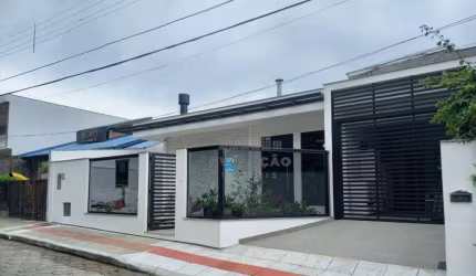 Casa com 3 dormitórios à venda, 170 m² por R$ 2.500.000,00 - Itaguaçu - Florianópolis/SC