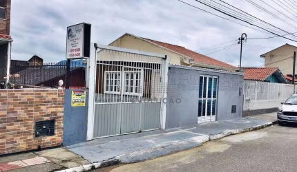 CASA 2 Quartos, Loja, 1 Vaga - Forquilhas