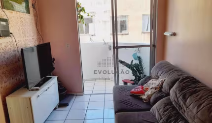 Apartamento com 3 dormitórios à venda, 69 m² por R$ 305.000,00 - Forquilhinhas - São José/SC