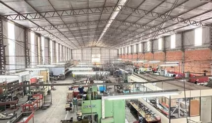 Excelente Galpão Industrial com 1.500 m² Frente para BR 101, Biguaçu/SC