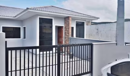 CASA 2 Quartos, 2 Vagas, Financia - Bela Vista