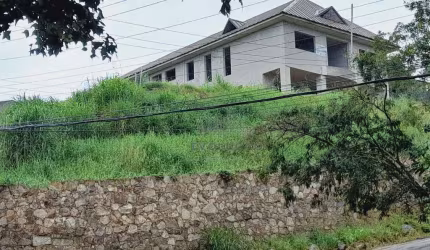 Casa em Construção com 900 m² em Terreno de 3.600 m² no João Paulo - Florianópolis/SC