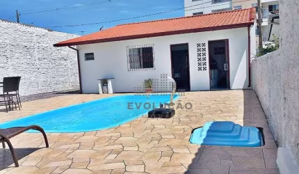 CASA 3 Quartos, 1 Suíte, 5 Vagas - Barra do Aririú