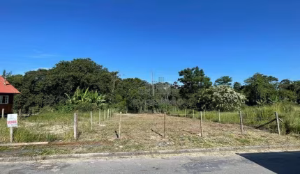 Excelente Terreno de 360 m² com escritura - Sertão do Maruim/SJ
