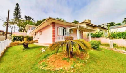 CASA 3 Quartos, 2 Suítes, 4 Vagas - Morro da Bina