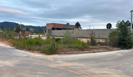 Terrenode esquina com 360 m² - Ganchos do Meio - Governador Celso Ramos/SC