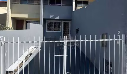 CASA 2 Quartos, 2 Vagas - Aririú