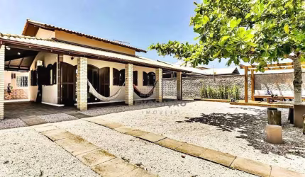 CASA 5 Quartos, 1 Suíte, 7 Vagas - Pinheira