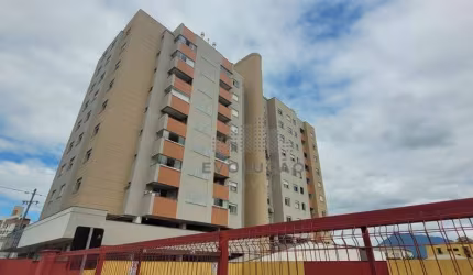 Apartamento com 2 dormitórios à venda, 75 m² por R$ 451.000,00 - Centro - Palhoça/SC