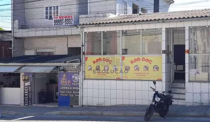 Casa com 9 Kitinetes e 04 Salas Comerciais (todas alugadas) - Capoeiras - Florianópolis/SC