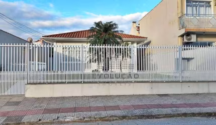 CASA 3 Quartos, 5 Vagas, Edícula - Fazenda Santo Antônio.