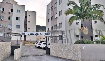APTO 2 Quartos, Sacada, 1 Vaga - Serraria