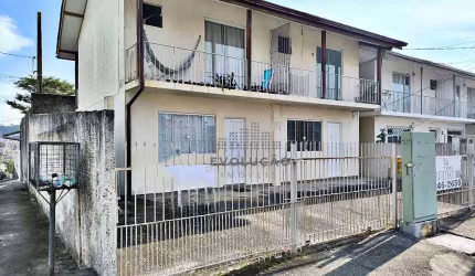 02 Casas com 06 Aptos de 01 Dorms e 01 Apto de 02 Dorms em Serraria - São José/SC