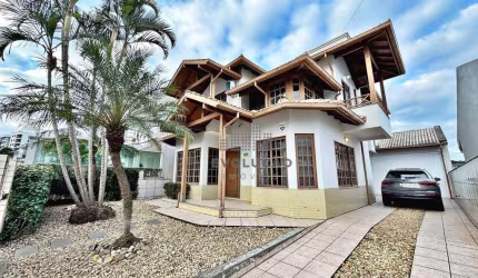 Casa 4 Dorms Pedra Branca - Palhoça SC