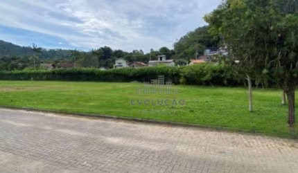 Terreno de 660 m² em Condominio Fechado, Canasvieiras - Florianópolis SC
