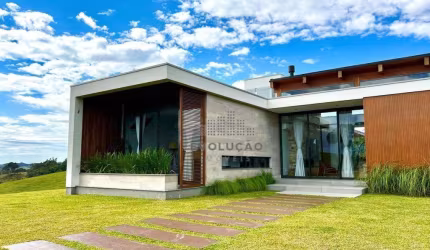 Casa de Alto Ppadrão, Condomínio Fechado em Rancho Queimado SC