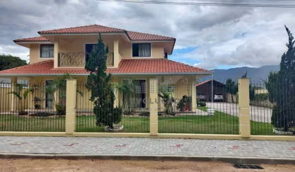 Casa com 3 Suítes  à venda em Santo Amaro da Imperatriz SC