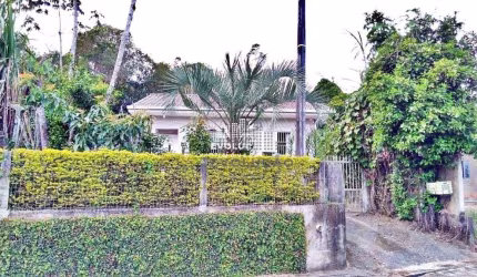 Casa com Terreno - Areias de Baixo - Governador Celso Ramos