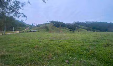 Lindo sítio com 126.000,00 hectares, localizado Oliveira, Tijucas/SC