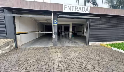 Estacionamento com 59 vagas de garagem, 1690 m² - venda por R$ 2.000.000 ou aluguel por R$ 29.500/mês - Kobrasol - São José/SC