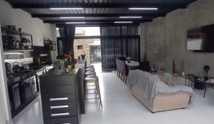 Linda Casa no Jardim Rodeio