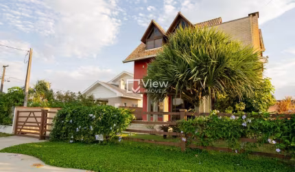 Casa com 3 quartos à venda na Itália, 105, Atami, Pontal do Paraná, 270 m2 por R$ 1.900.000