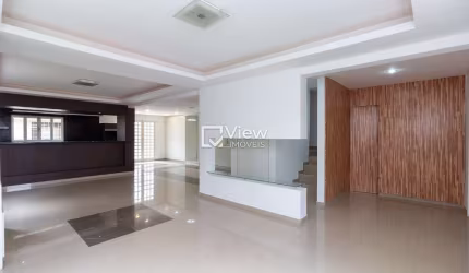 Casa com 4 quartos à venda na Rua Doutor Sátilas do Amaral Camargo, 172, Tingui, Curitiba, 272 m2 por R$ 1.600.000
