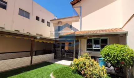 Casa com 2 quartos à venda na Chácara Belvedere, Indaiatuba , 160 m2 por R$ 800.000