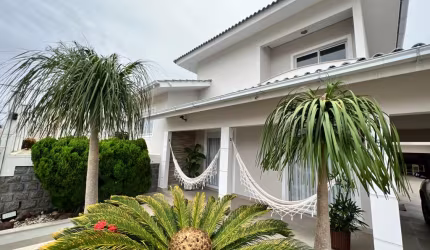 Bela Casa Em Sao Jose Sc!