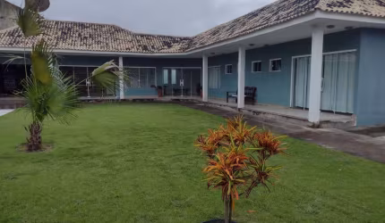 Casa à venda em Araruama-RJ, Pontinha: 2 quartos, 2 suítes, 1 sala, 1 banheiro, 3 vagas, 150m²!