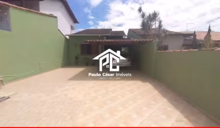 Excelente casa composta por 02 quartos, sendo 01 suíte, sala ampla, cozinha, banheiro, área de serviço, vaga de garagem, bairro de fácil acesso, próxi