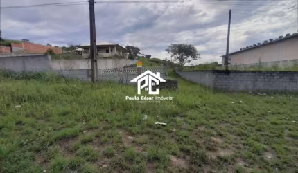 Ótimo Terreno Comercial todo murado e de frente para Rodovia Amaral Peixoto com comércio próximo (Posto de Gasolina, Casa de Material de Construção, S