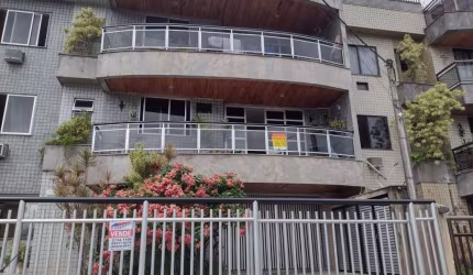 Excelente Apartamento composto por 03 quartos sendo 01 suíte, ótima sala com varanda de frente, cozinha, banheiro social, área de serviço, quarto de e
