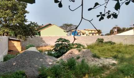 Excelente terreno com 600m², próximo à lagoa e orla da Pontinha, excelente localização.