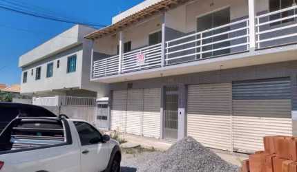 Ótimo apartamento com 02 quartos, sendo 01 suíte, sala com varanda, cozinha, banheiro, área de serviço, garagem, local tranqüilo e de fácil acesso