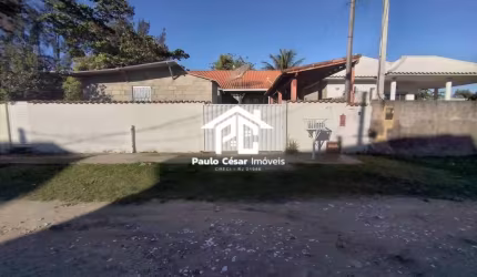 Ótima casa composta por: 2 quartos  Banheiro social amplo Sala ampla Cozinha ampla Casa principal   Anexo em fase de acabamento com: Sala Cozinha Quar