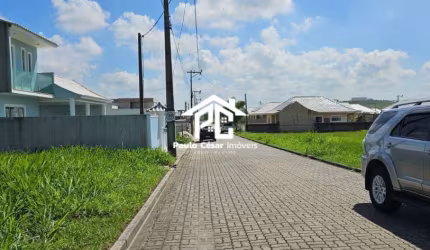 Lotes com 360m² medindo 12x30 em condomínio com total infraestrutura .  Condomínio todo calçado com campo de futebol, piscina, área de lazer com churr