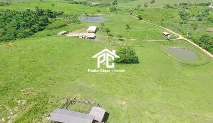 SITIO COM 84.000m² , 2KM DO CENTRO