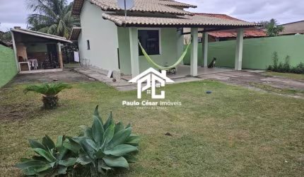 Imperdível oportunidade de casa à venda em Araruama-RJ, Praia do Hospício! 2 quartos, 1 sala, 2 banheiros Próxima a lagoa.