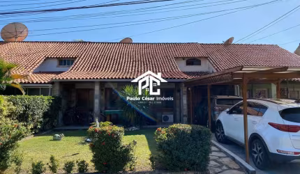 Imperdível casa em condomínio à venda em Araruama-RJ, bairro Iguabinha: 8 quartos, 5 suítes, 2 salas, 4 banheiros, 2 vagas, 800m².